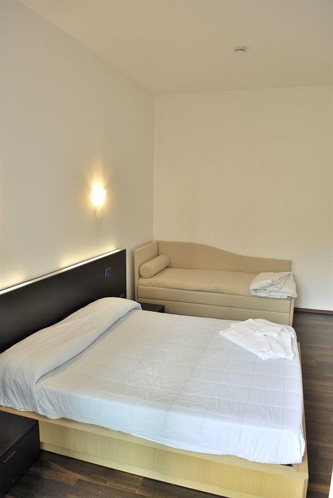 Medi Garden Hotel&Residence Alba Adriatica Exterior foto